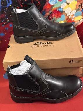 Clarks Collection Men's Morris Easy Waterproof Chelsea Boots Size 12Wide